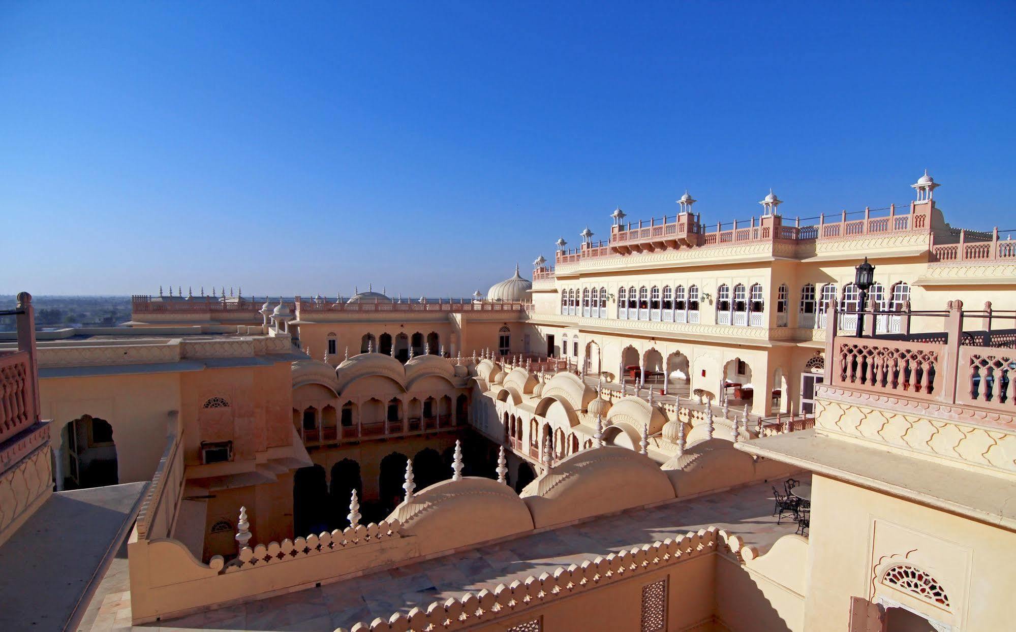 Alsisar Mahal- Heritage Hotel Exterior foto