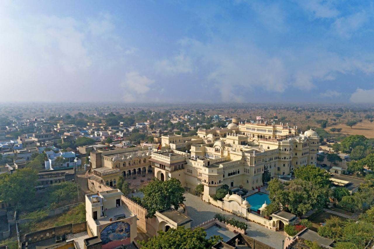Alsisar Mahal- Heritage Hotel Exterior foto